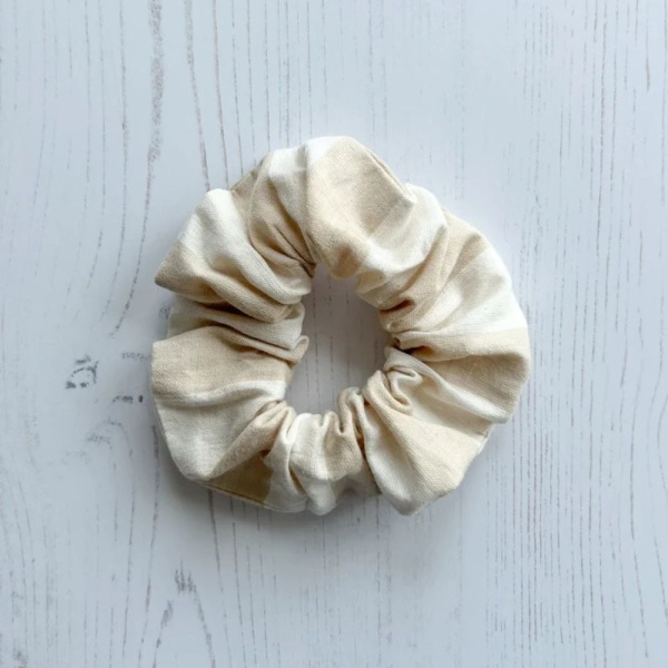 Natural Gingham Scrunchie by Wonder & Wren